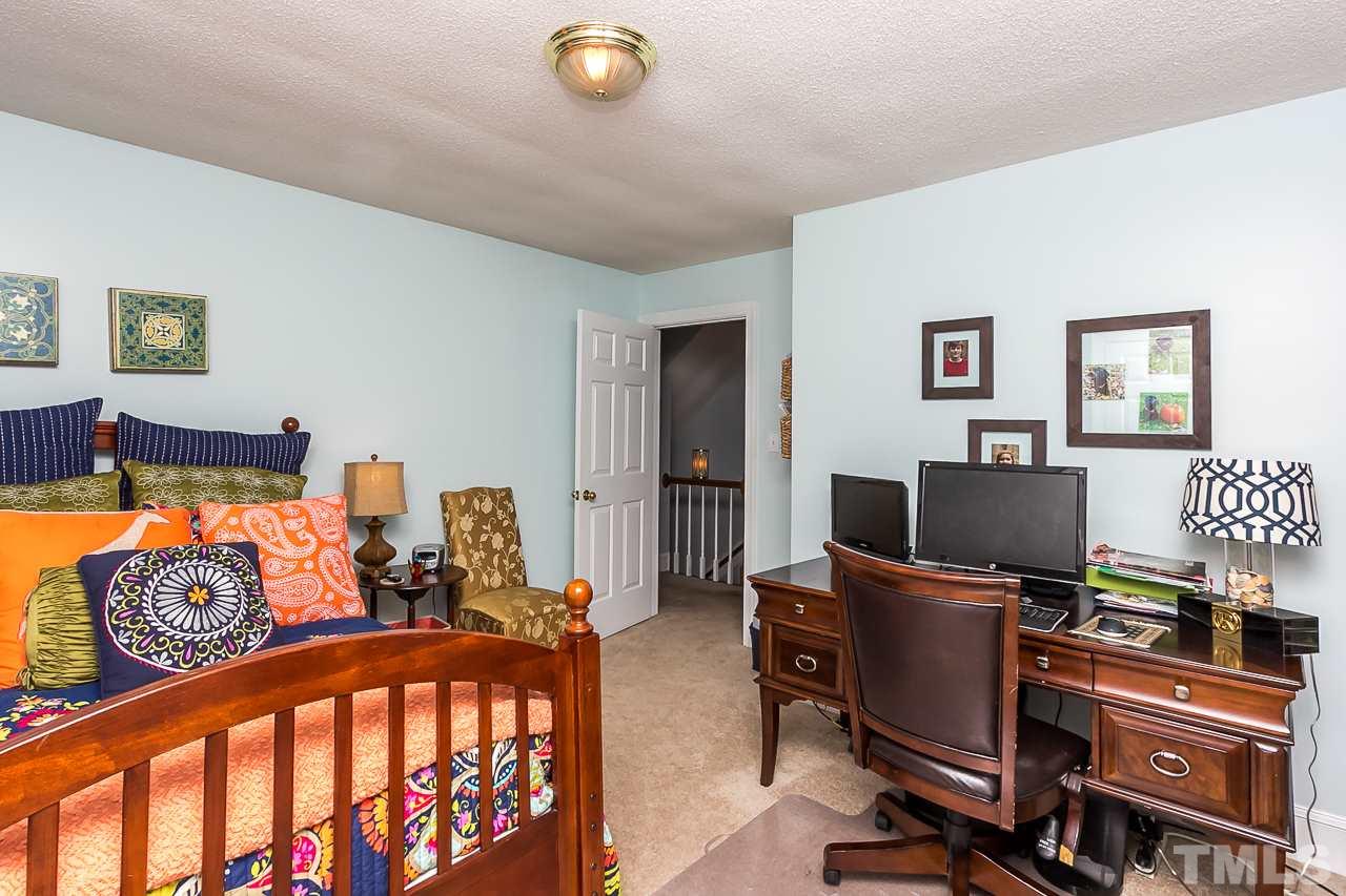 904 Oxgate Circle Raleigh, NC 27615 - Photo 12 of 25 Gallery Image 12