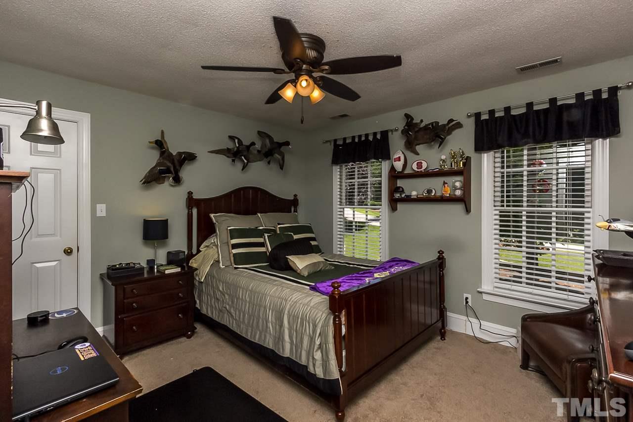 904 Oxgate Circle Raleigh, NC 27615 - Photo 14 of 25 Gallery Image 14