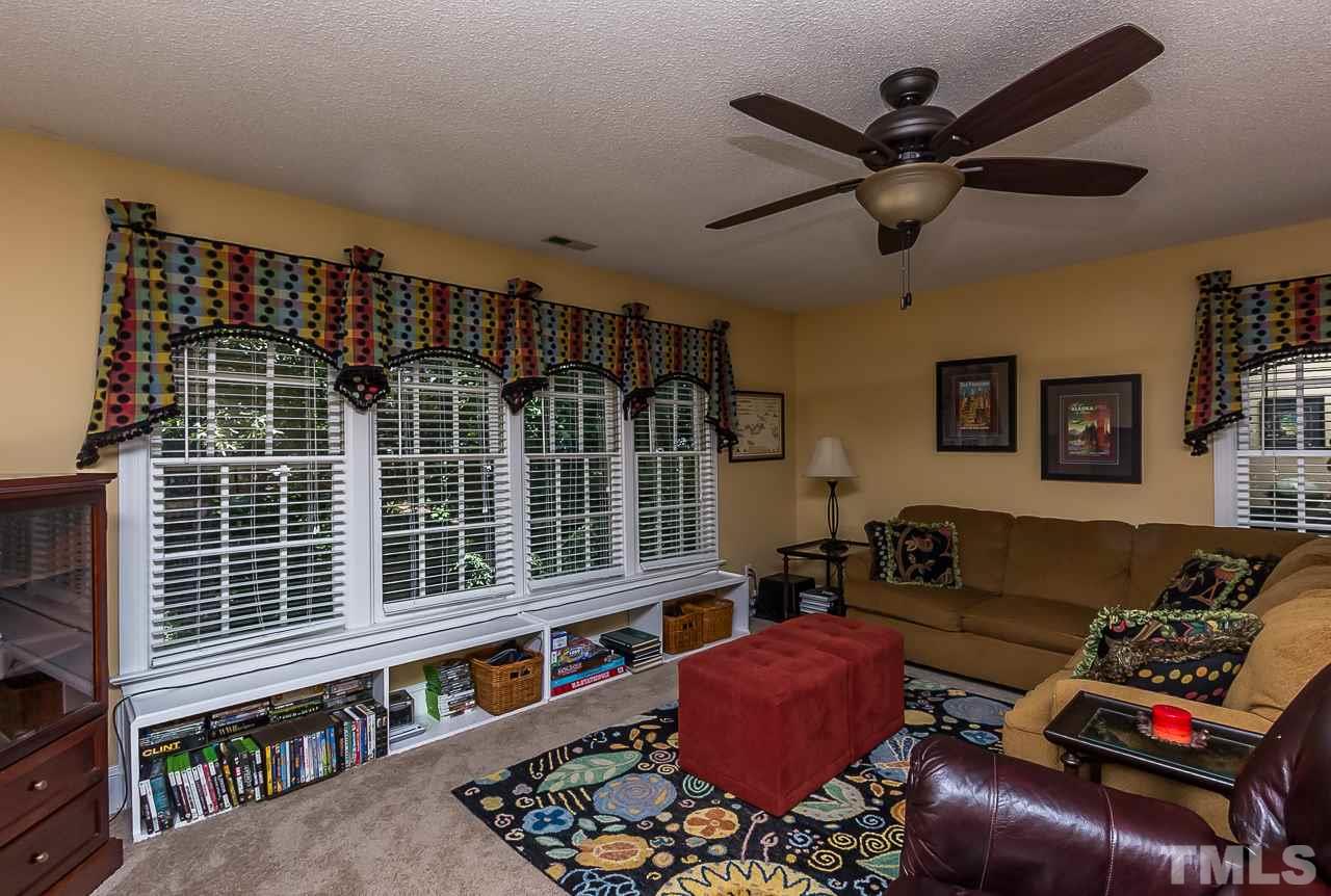 904 Oxgate Circle Raleigh, NC 27615 - Photo 18 of 25 Gallery Image 18