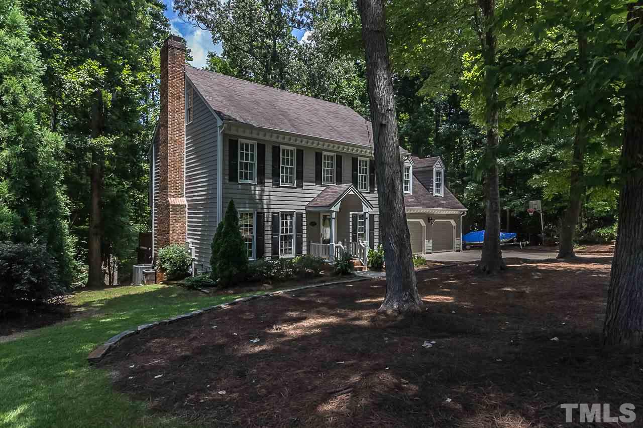 904 Oxgate Circle Raleigh, NC 27615 - Photo 3 of 25 Gallery Image 3
