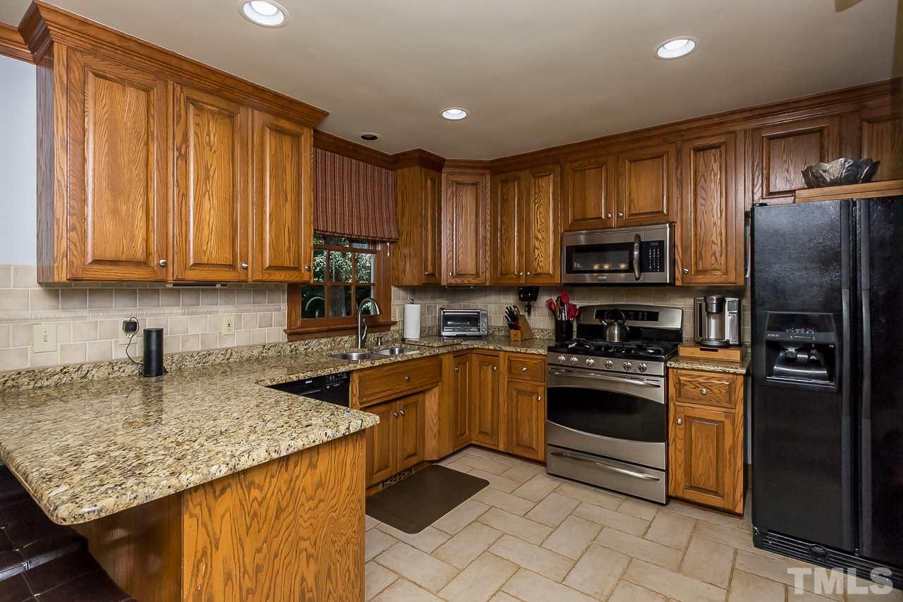 904 Oxgate Circle Raleigh, NC 27615 - Photo 7 of 25 Gallery Image 7
