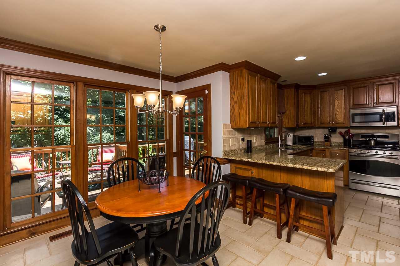 904 Oxgate Circle Raleigh, NC 27615 - Photo 8 of 25 Gallery Image 8