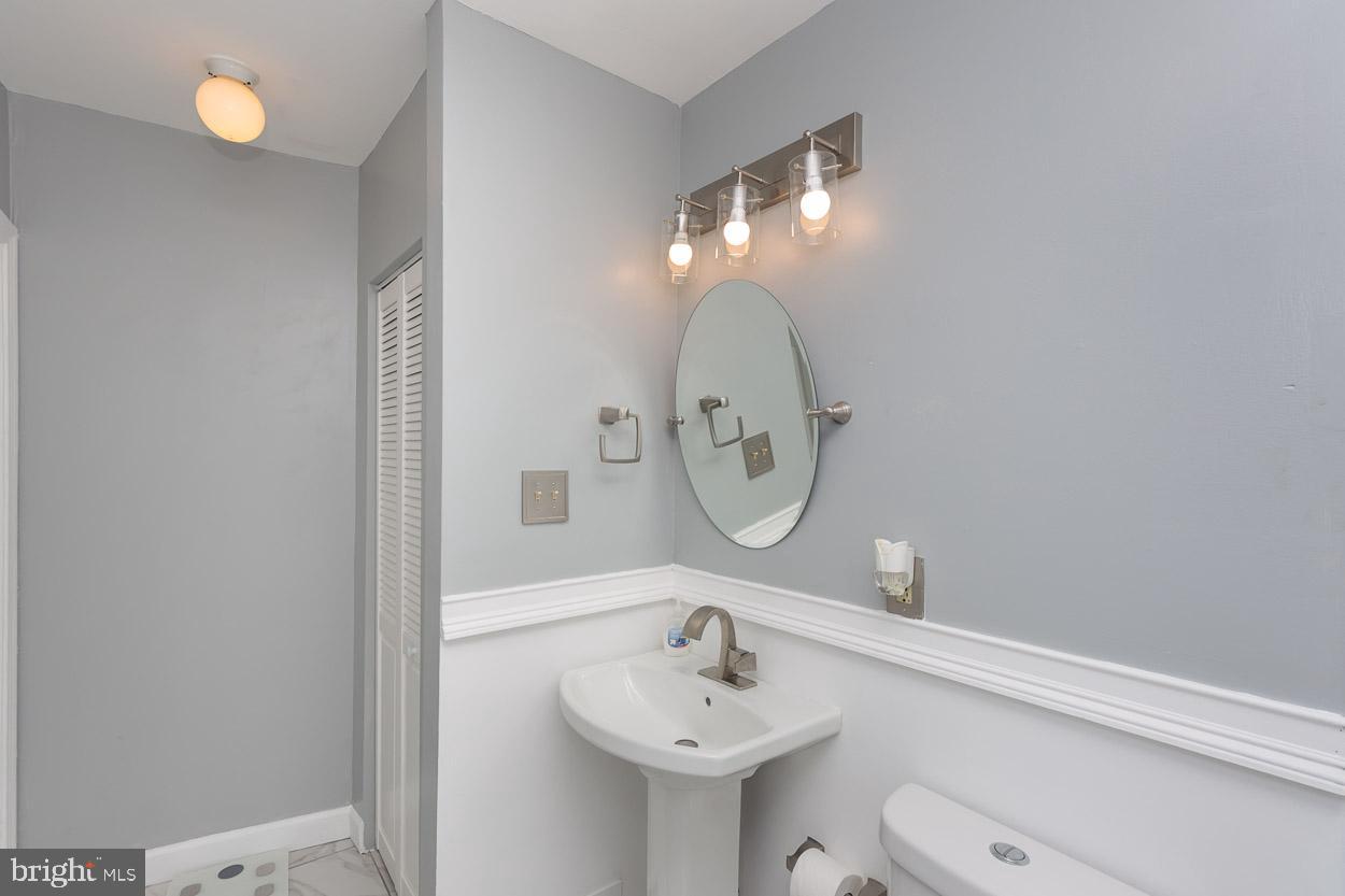 3502 Sussex Road Baltimore, MD 21207 - Photo 14 of 31