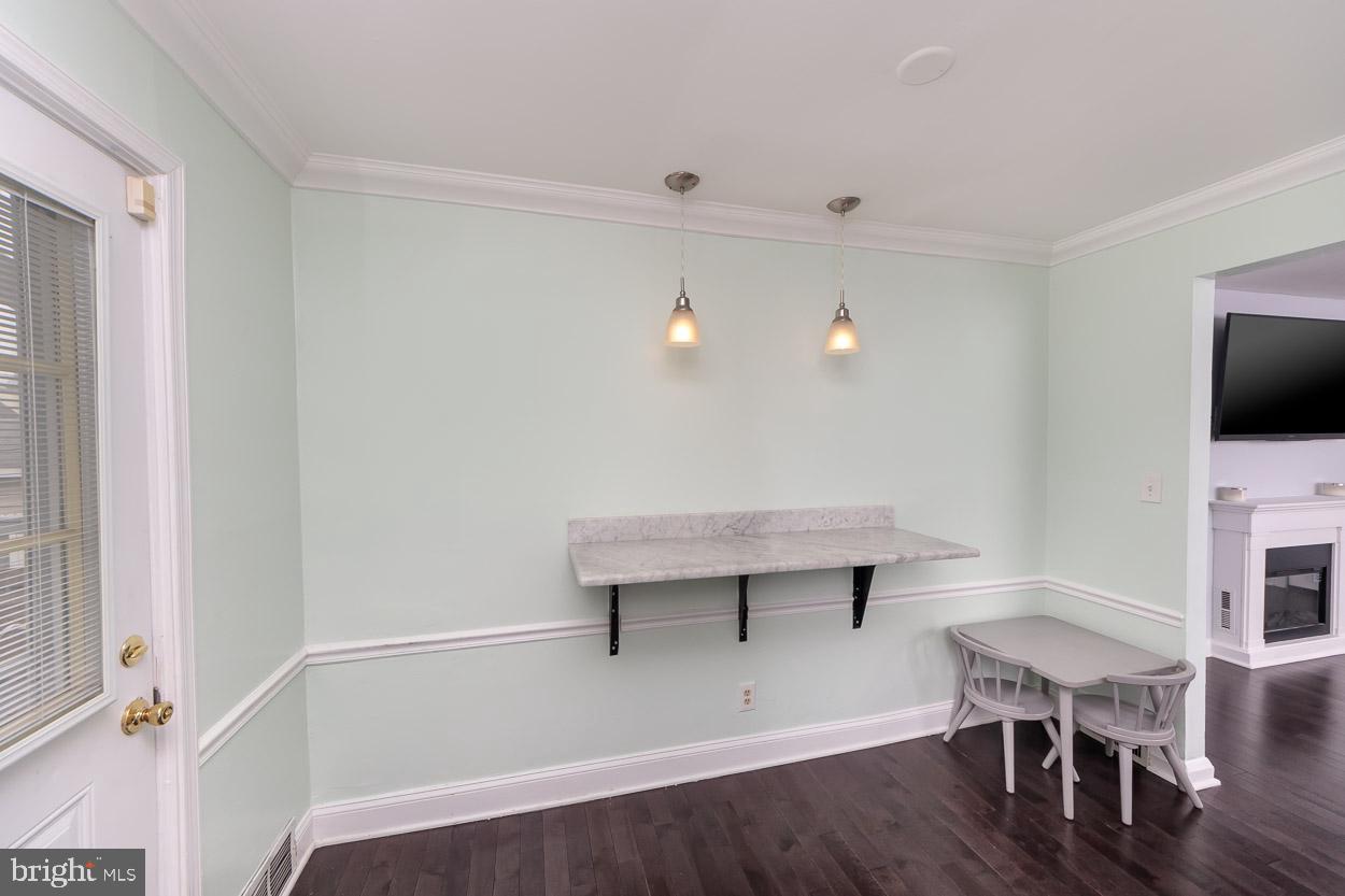 3502 Sussex Road Baltimore, MD 21207 - Photo 5 of 31