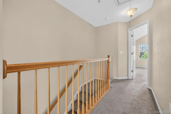 a view of an entryway with workspace