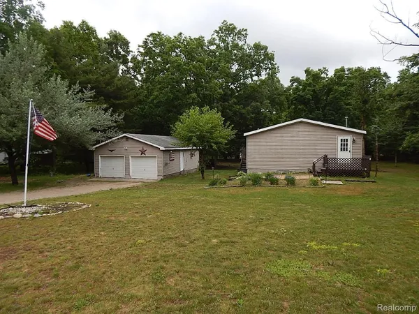 $217,000 | 2389 West Maplehurst Drive, Roscommon, MI 48653