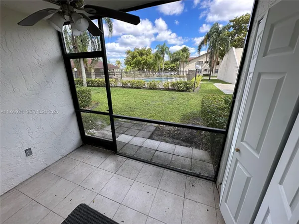 $2,100 | 23442 Lyons Road, Unit 404, Boca Raton, FL 33428