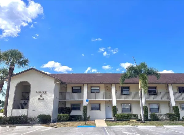 $2,100 | 23442 Lyons Road, Unit 404, Boca Raton, FL 33428