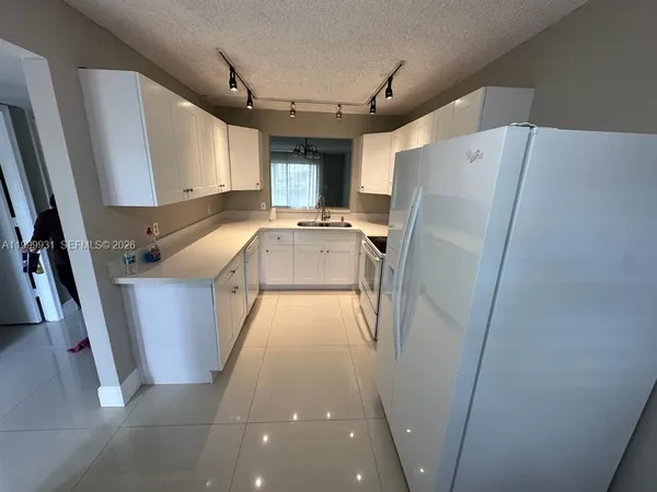 $2,100 | 23442 Lyons Road, Unit 404, Boca Raton, FL 33428