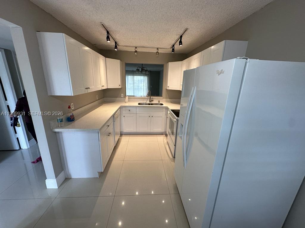 23442 Lyons Road, Unit 404 Boca Raton, FL 33428 - Photo 6 of 25