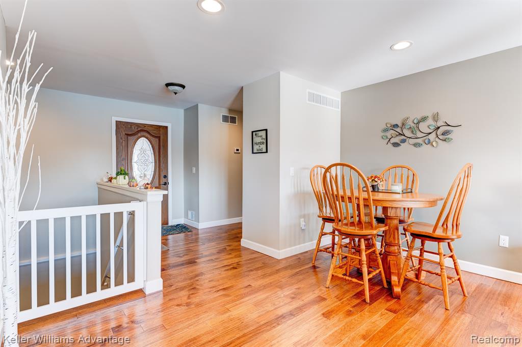 40843 Village Wood Road Novi, MI 48375 - Photo 5 of 46 Gallery Image 5