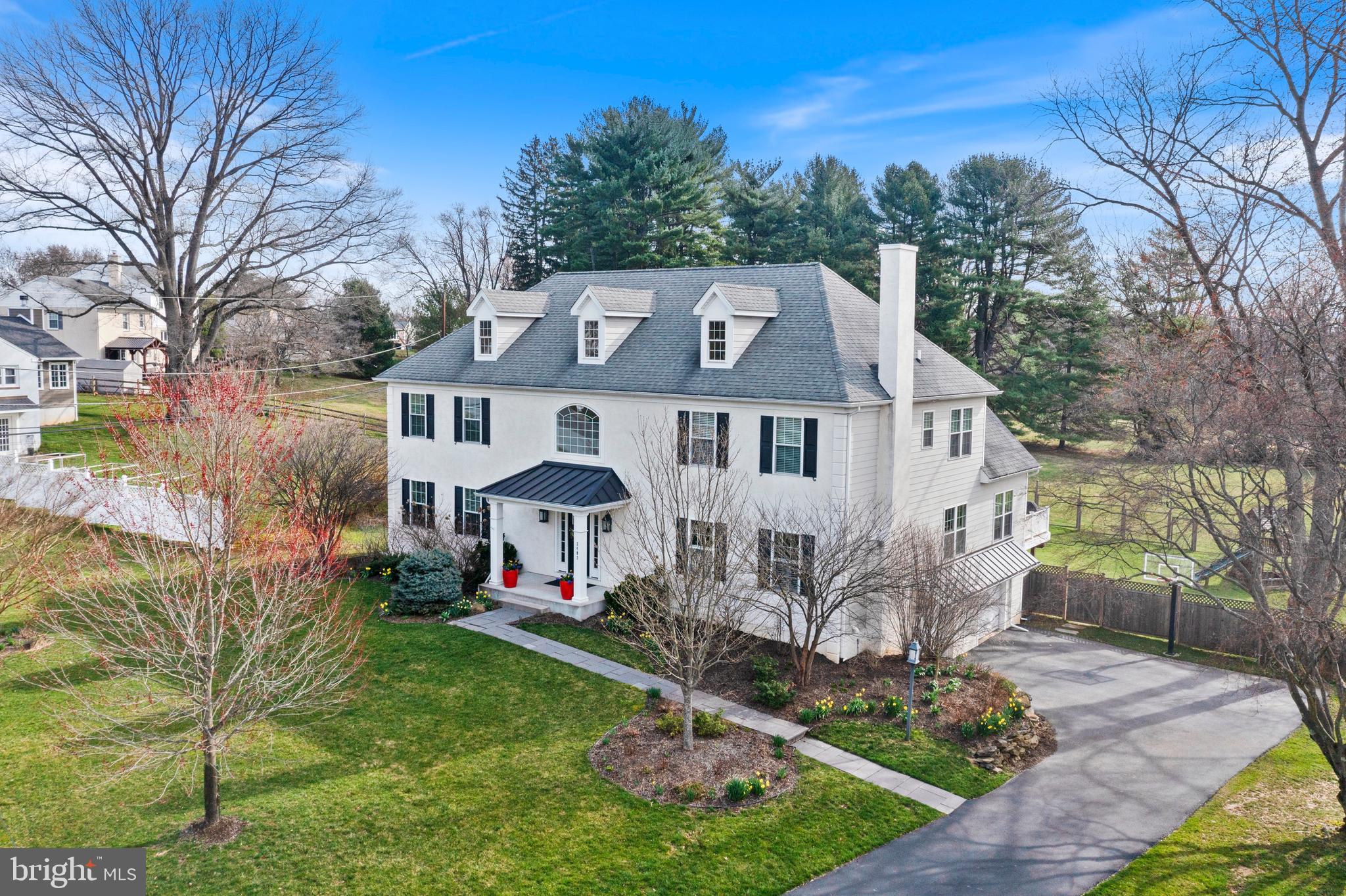 3402 Lewis Road Newtown Square, PA 19073 - Photo 42 of 43 2-Car built-in Garage