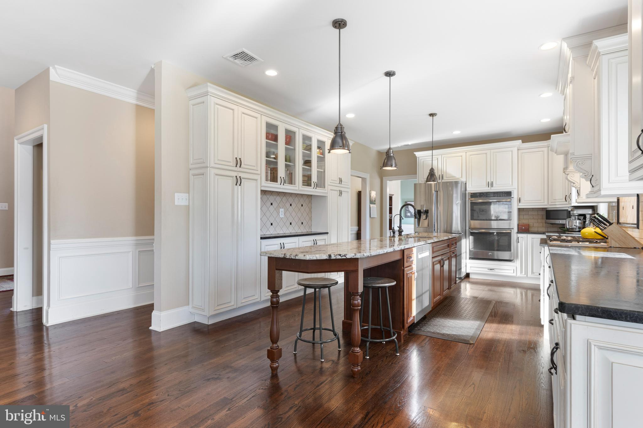 3402 Lewis Road Newtown Square, PA 19073 - Photo 5 of 43 Gleaming wood floors