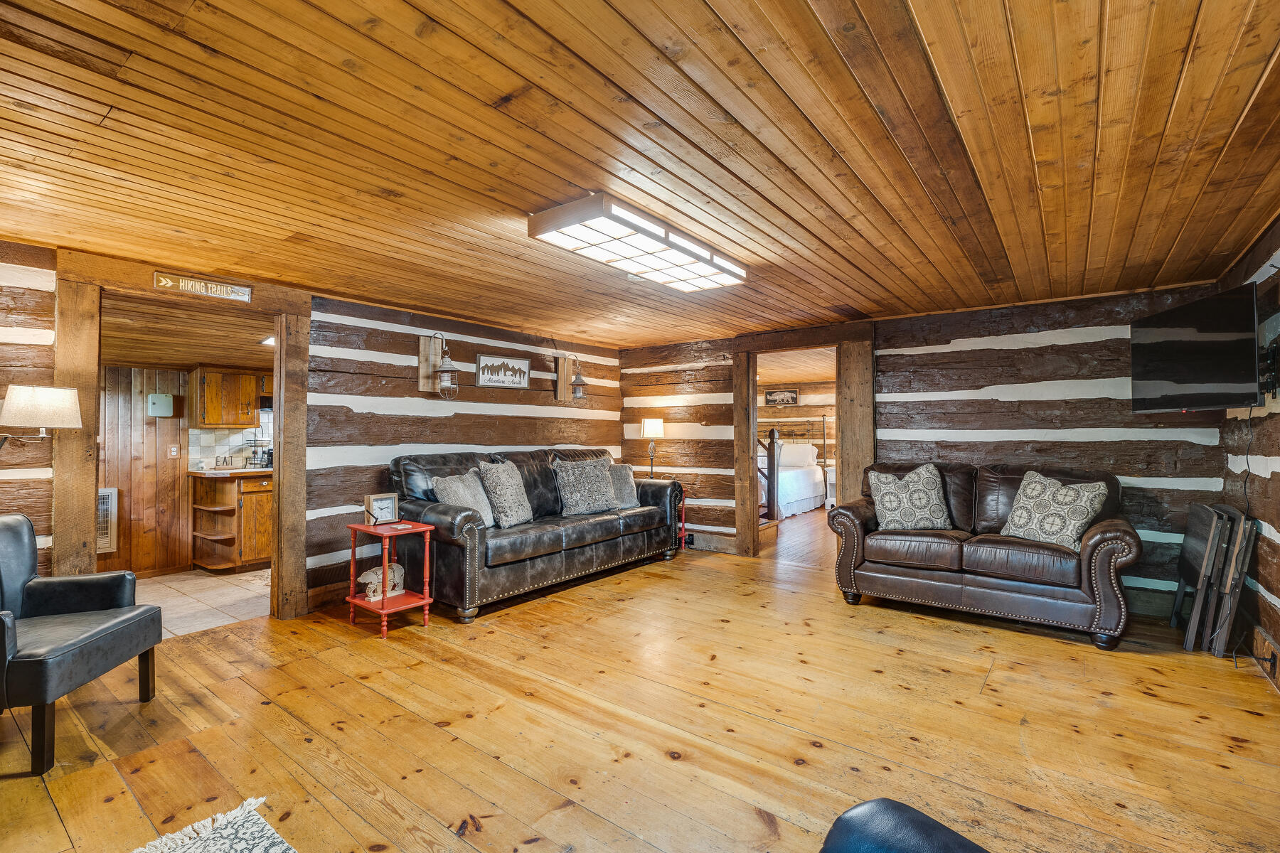 625 Swimming Pool Road Hampton, TN 37658 - Photo 11 of 30 009