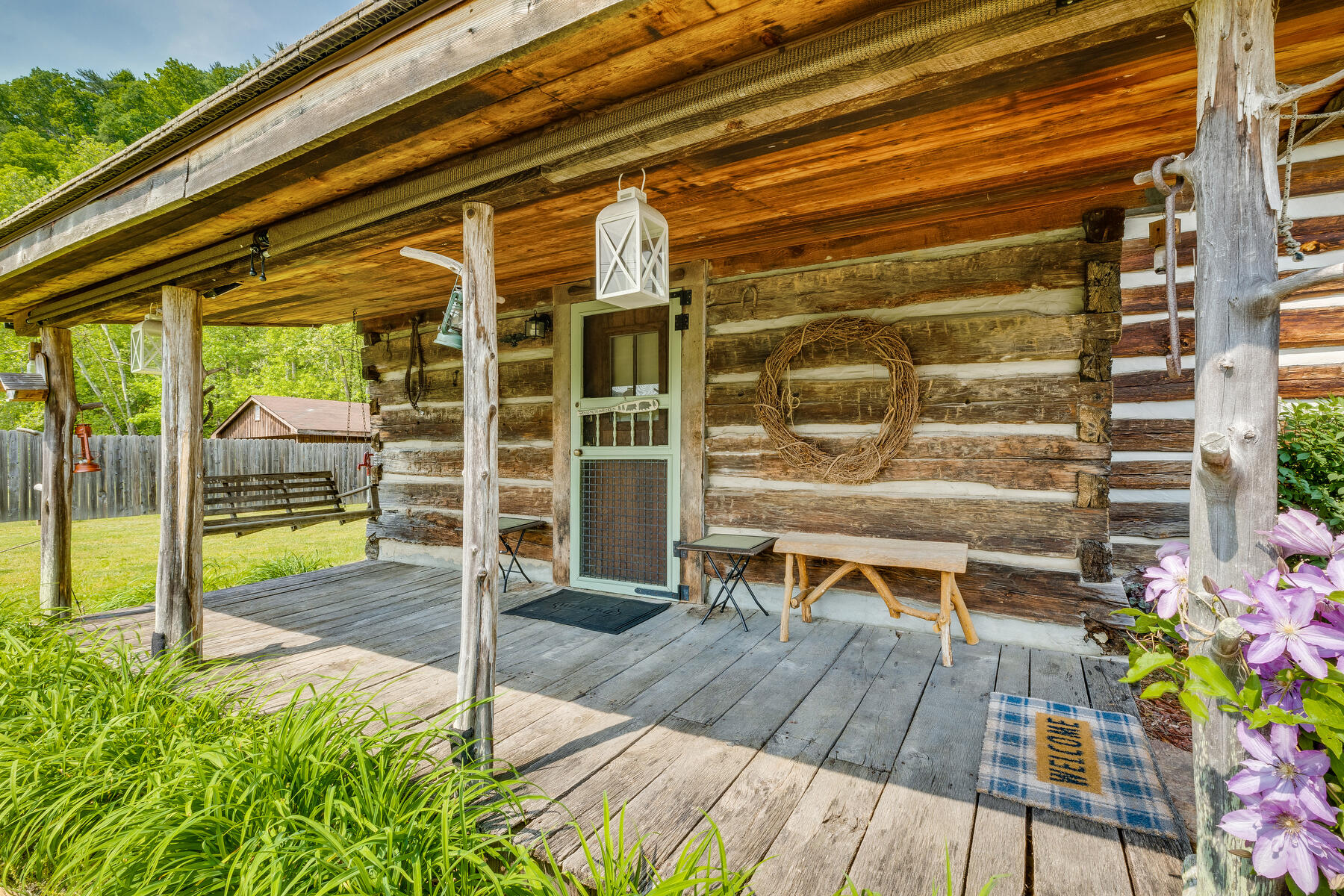 625 Swimming Pool Road Hampton, TN 37658 - Photo 3 of 30 007