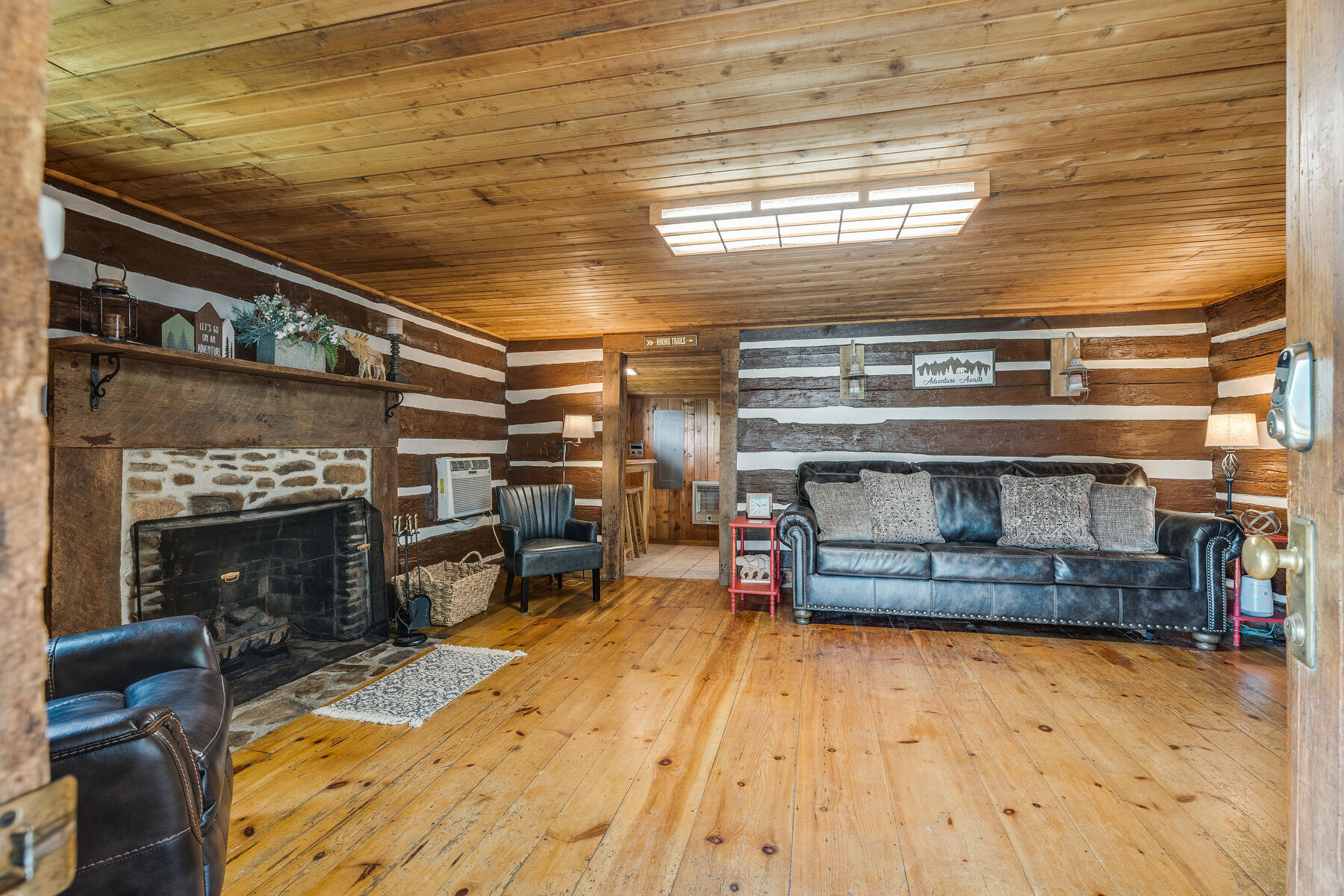 625 Swimming Pool Road Hampton, TN 37658 - Photo 10 of 30 008