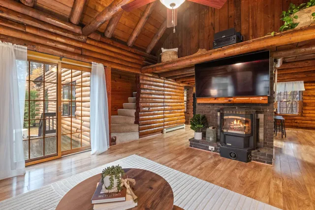 $699,000 | 6 Londonderry Road, Windham, NH 03087