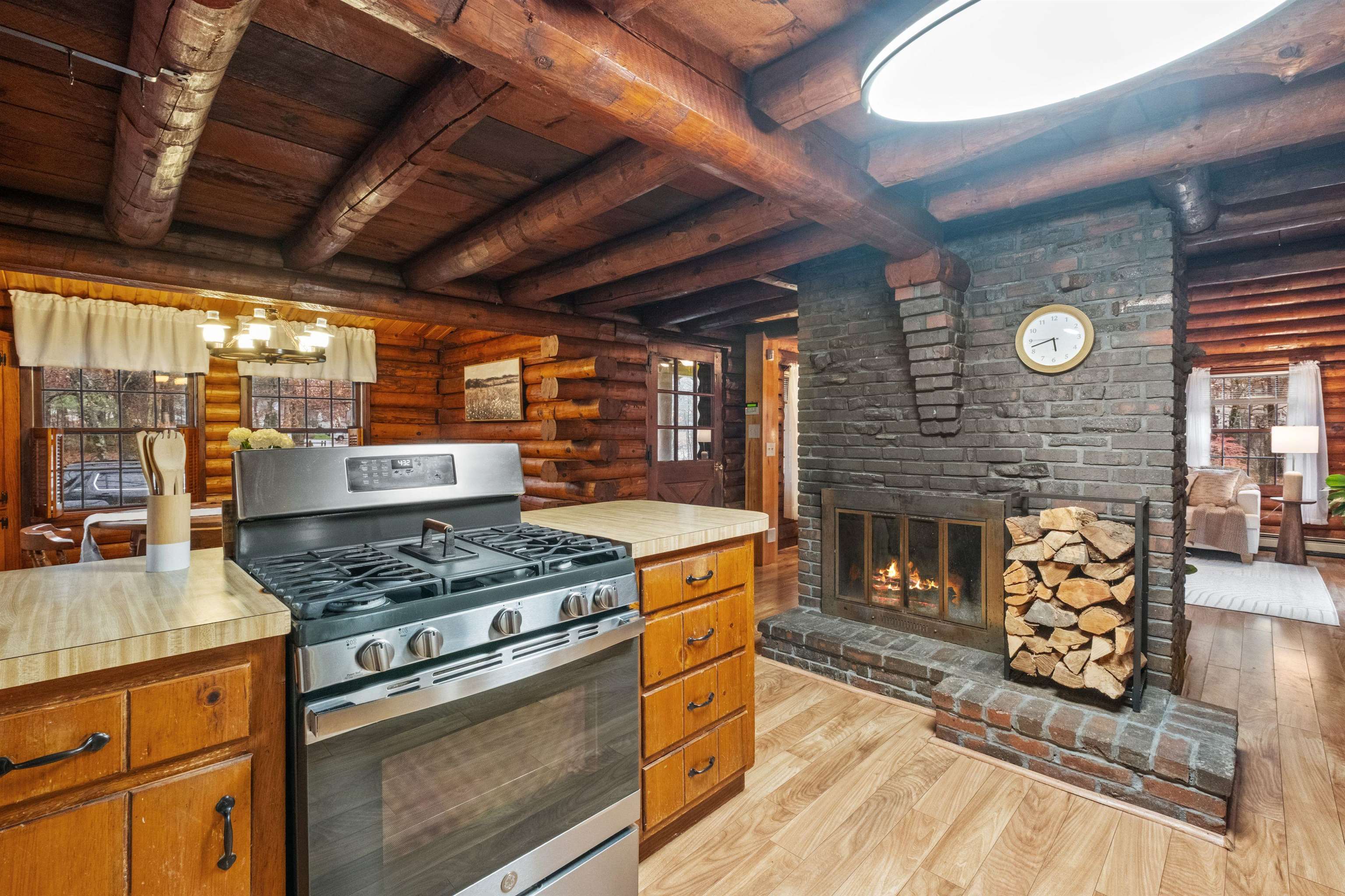 6 Londonderry Road Windham, NH 03087 - Photo 17 of 60