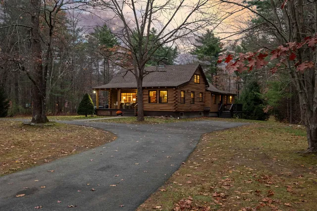 $699,000 | 6 Londonderry Road, Windham, NH 03087