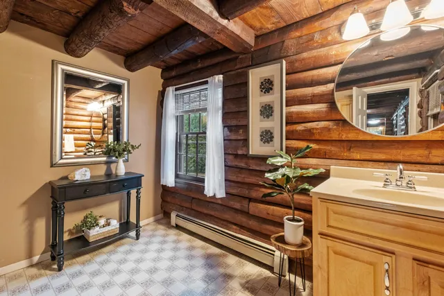 $699,000 | 6 Londonderry Road, Windham, NH 03087