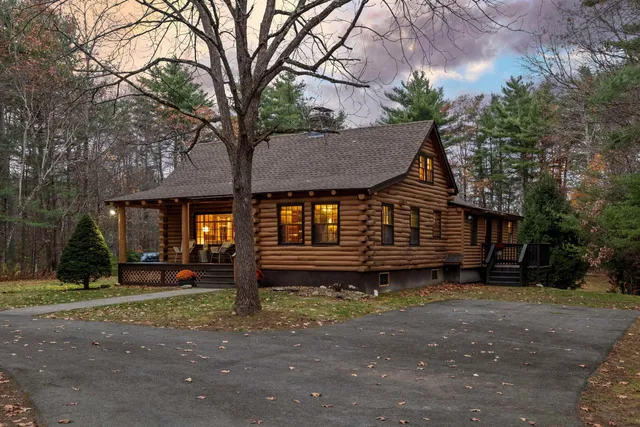 $699,000 | 6 Londonderry Road, Windham, NH 03087