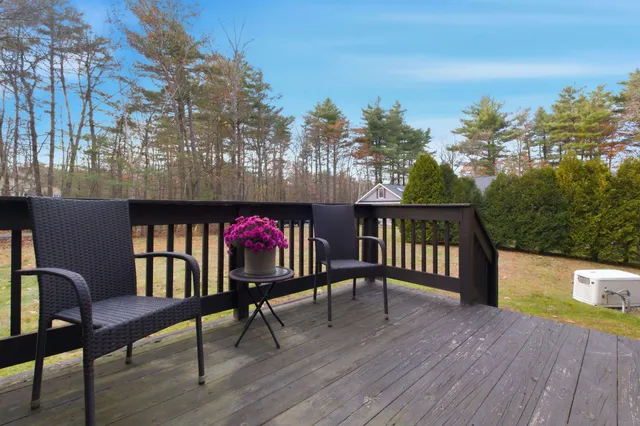 $699,000 | 6 Londonderry Road, Windham, NH 03087
