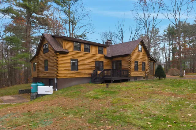 $699,000 | 6 Londonderry Road, Windham, NH 03087