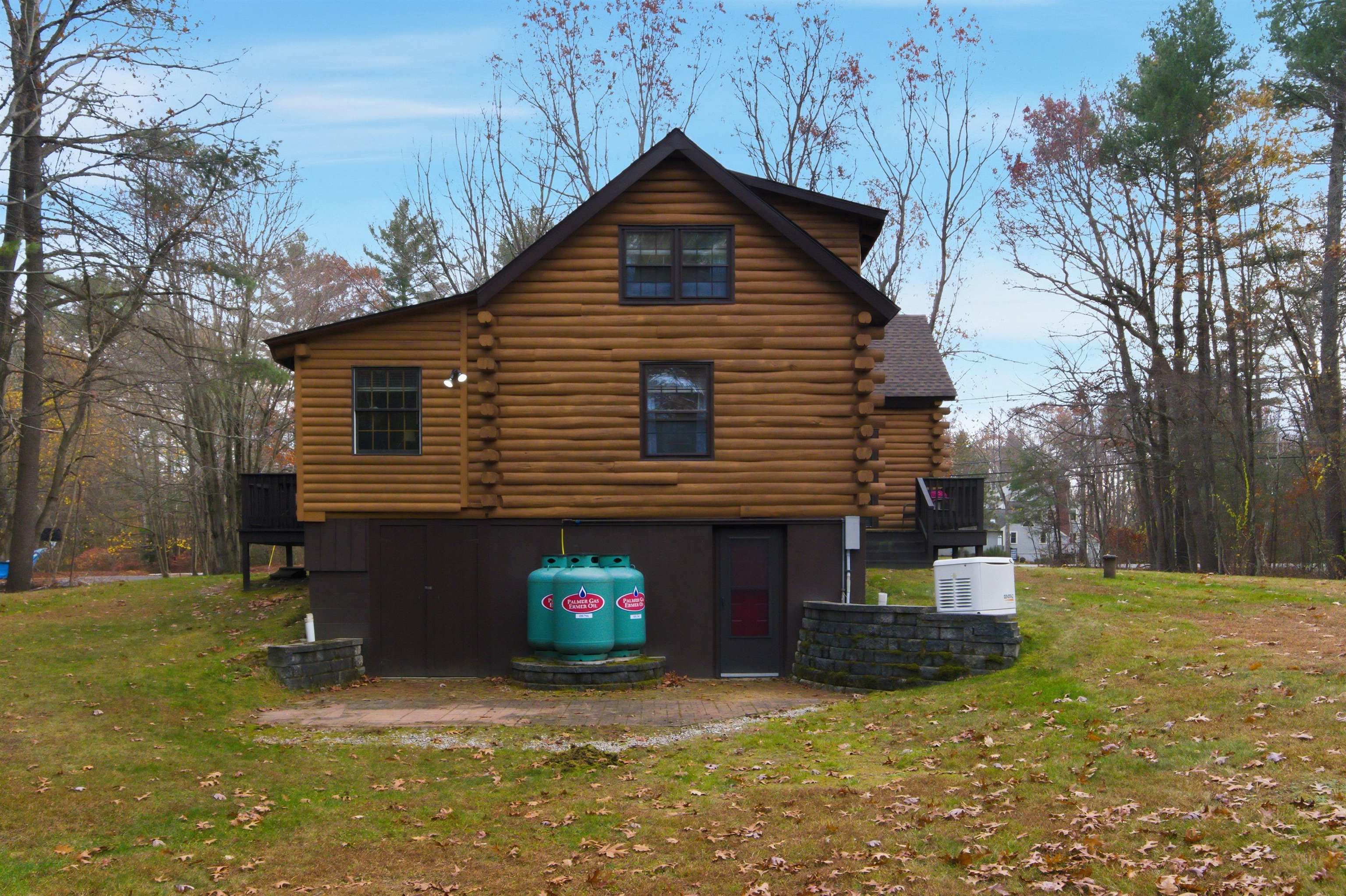 6 Londonderry Road Windham, NH 03087 - Photo 46 of 60