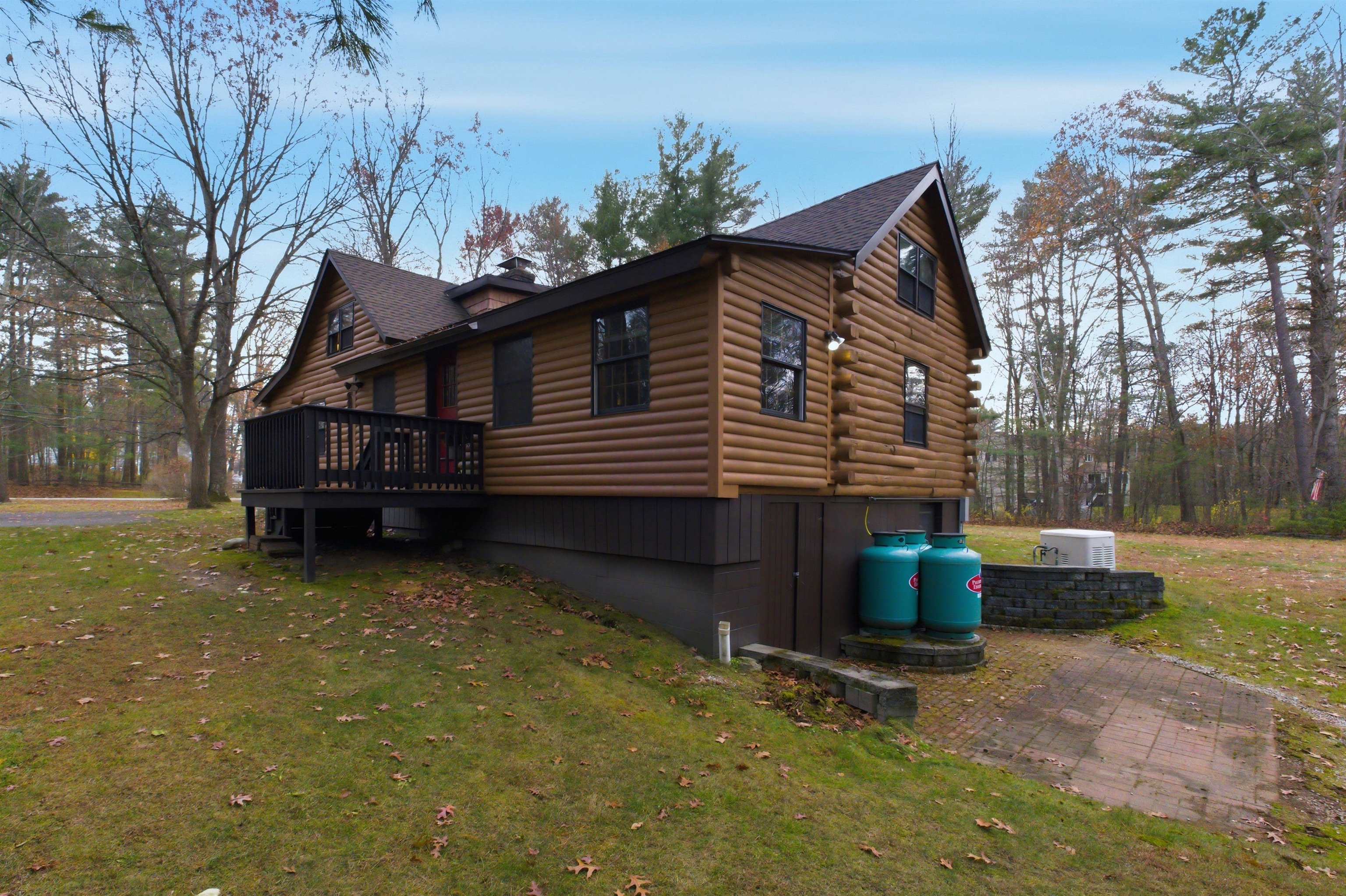6 Londonderry Road Windham, NH 03087 - Photo 47 of 60