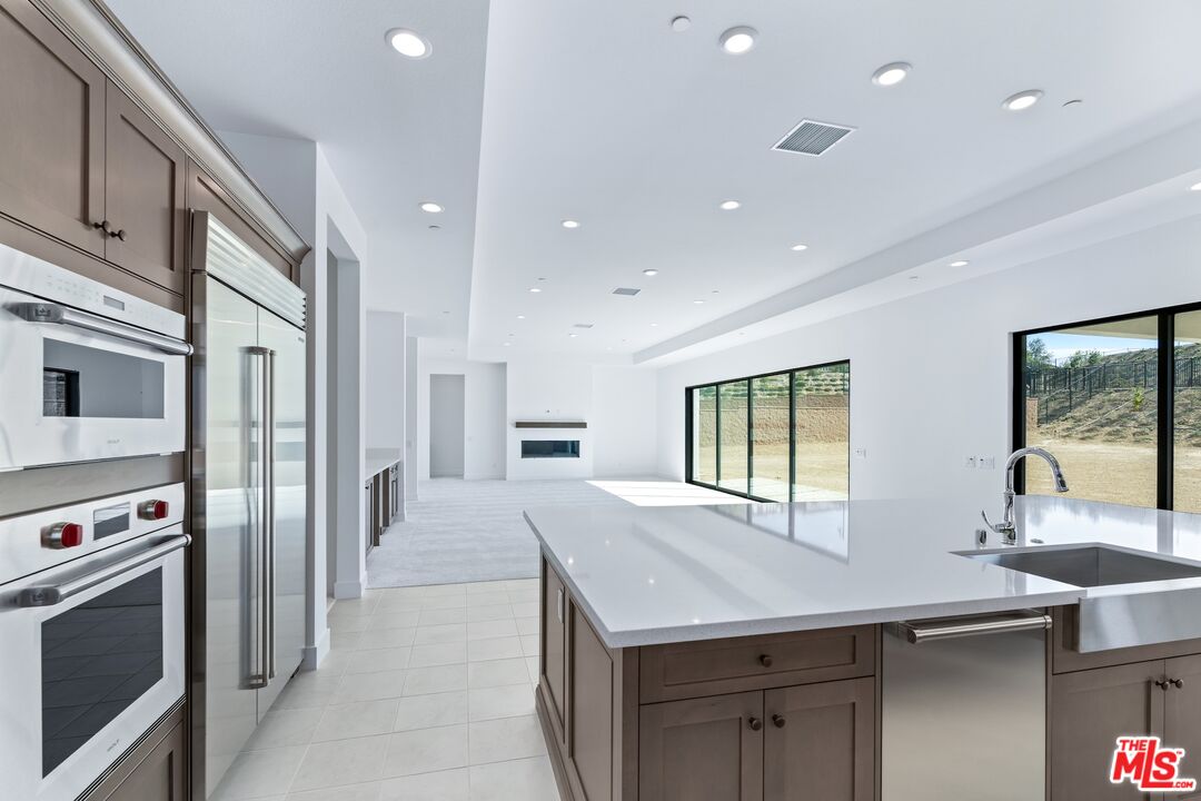 12060 Red Hawk Lane Porter Ranch, CA 91326 - Photo 13 of 42