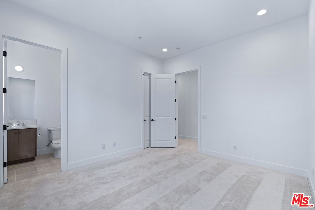 12060 Red Hawk Lane Porter Ranch, CA 91326 - Photo 22 of 42