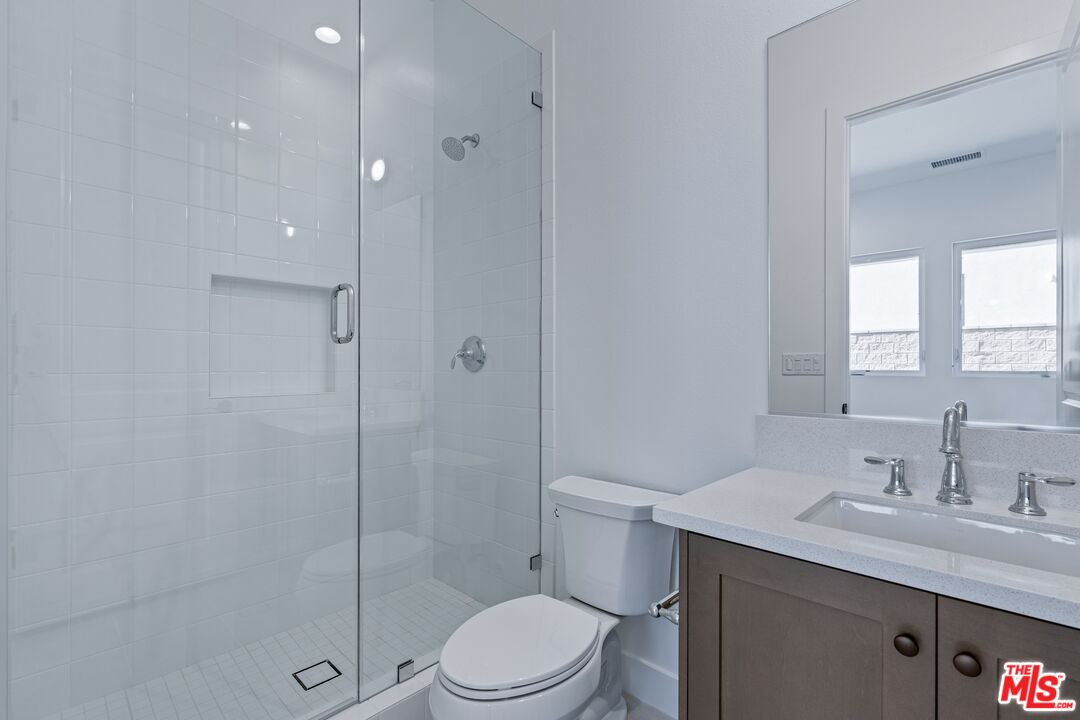 12060 Red Hawk Lane Porter Ranch, CA 91326 - Photo 29 of 42