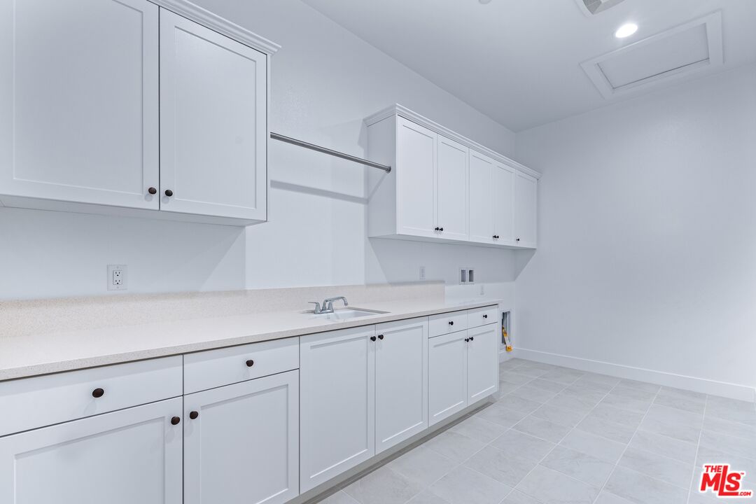 12060 Red Hawk Lane Porter Ranch, CA 91326 - Photo 31 of 42