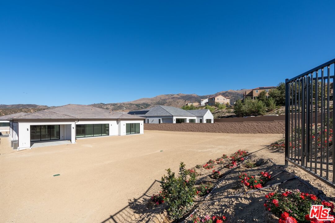 12060 Red Hawk Lane Porter Ranch, CA 91326 - Photo 34 of 42