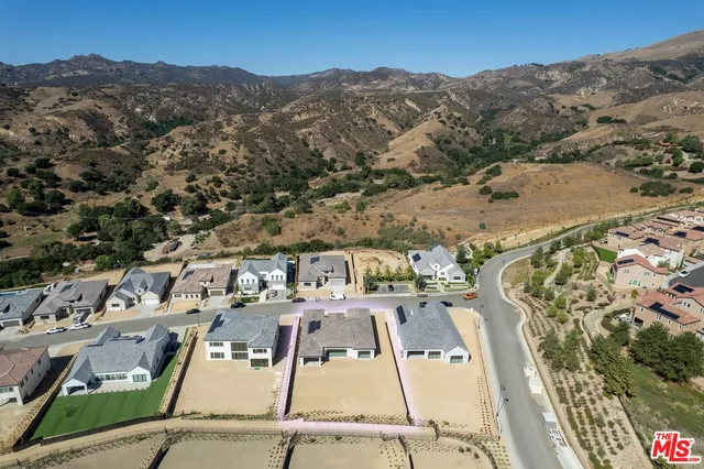 $2,700,000 | 12060 Red Hawk Lane, Porter Ranch, CA 91326