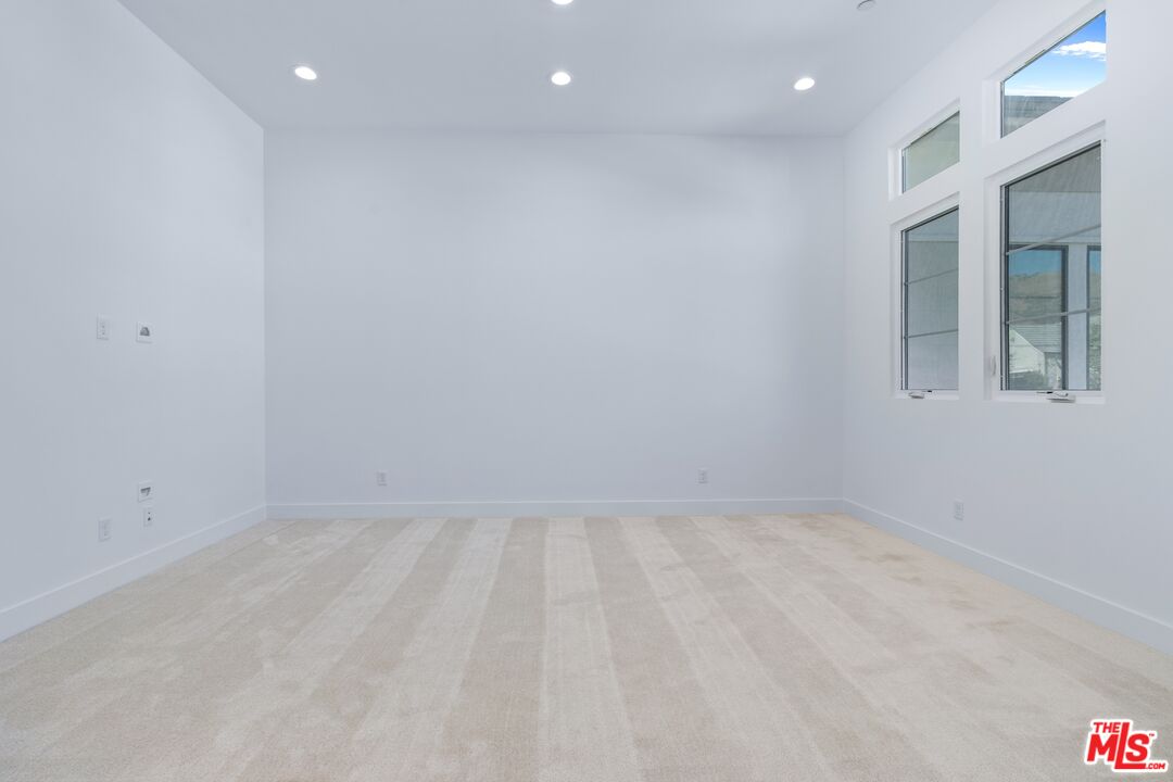 12060 Red Hawk Lane Porter Ranch, CA 91326 - Photo 5 of 42