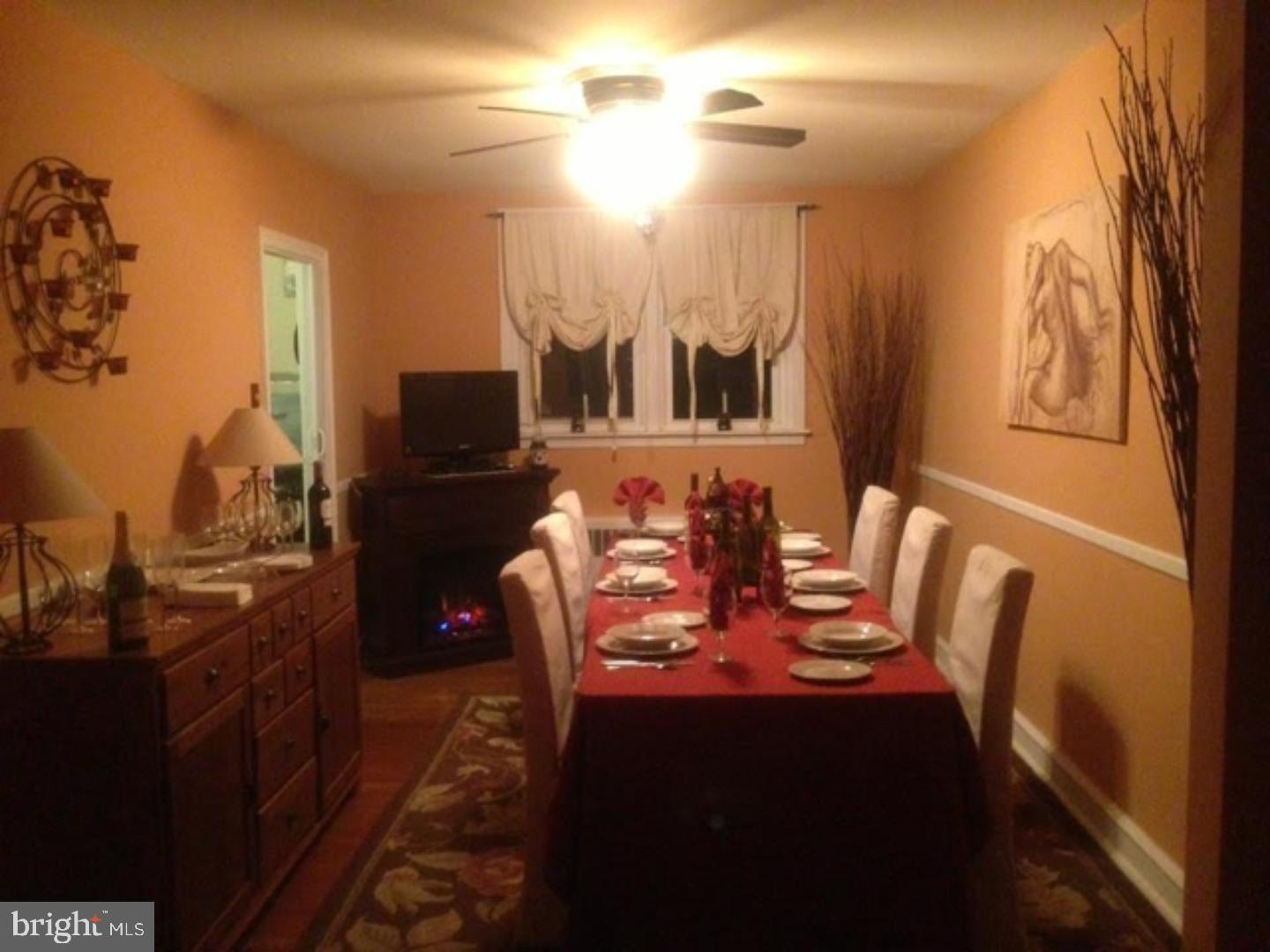 5054 Copley Road Philadelphia, PA 19144 - Photo 6 of 13 Dining Room