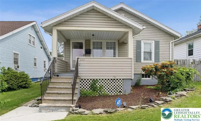 $2,545 | 1711 West Union Boulevard, Bethlehem, PA 18018