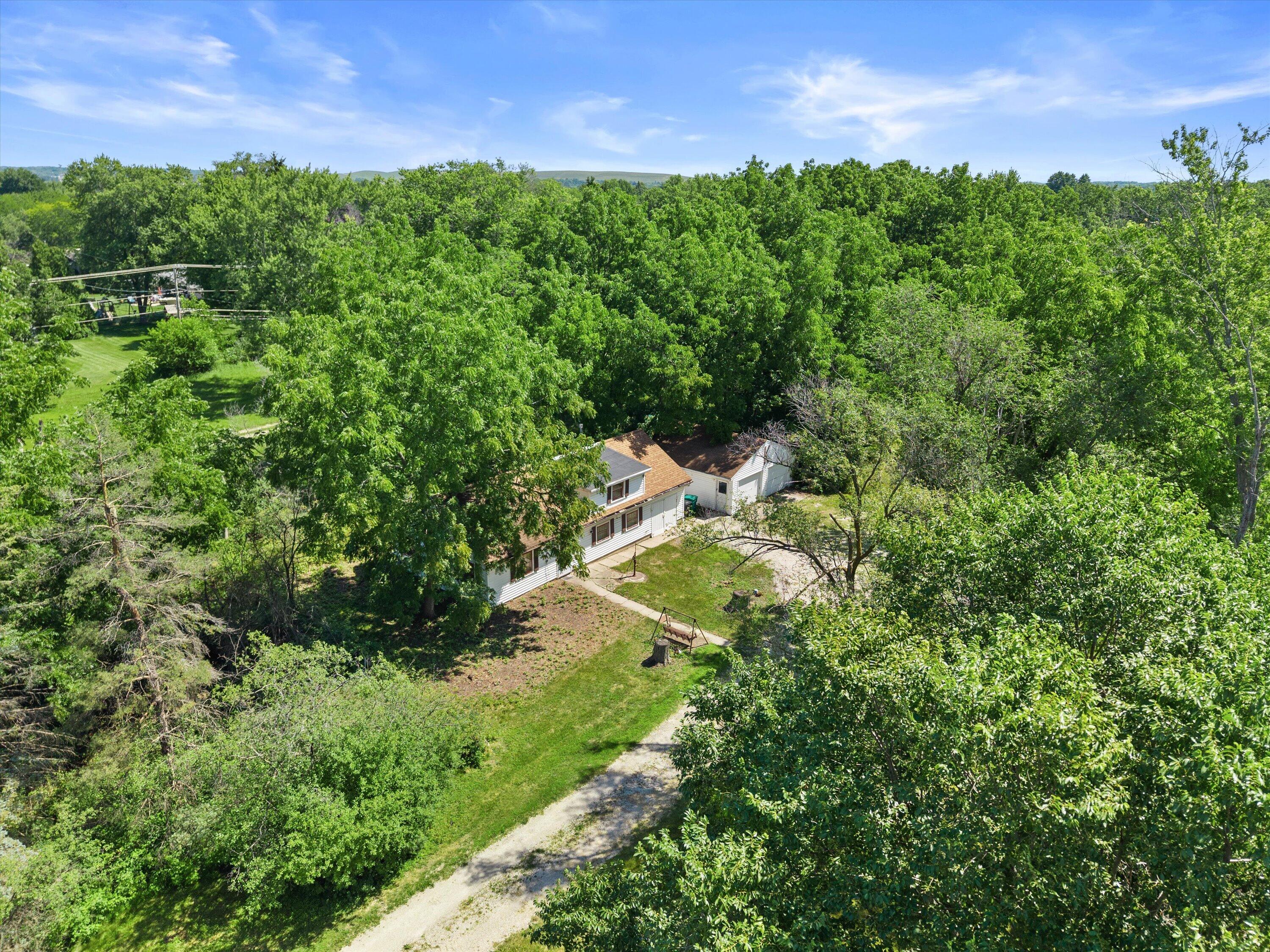 W156N7968 Pilgrim Road Menomonee Falls, WI 53051 - Photo 8 of 25 07-DJI_20260710105430_0881_D