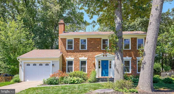 $859,900 | 5631 Fort Corloran Drive, Burke, VA 22015