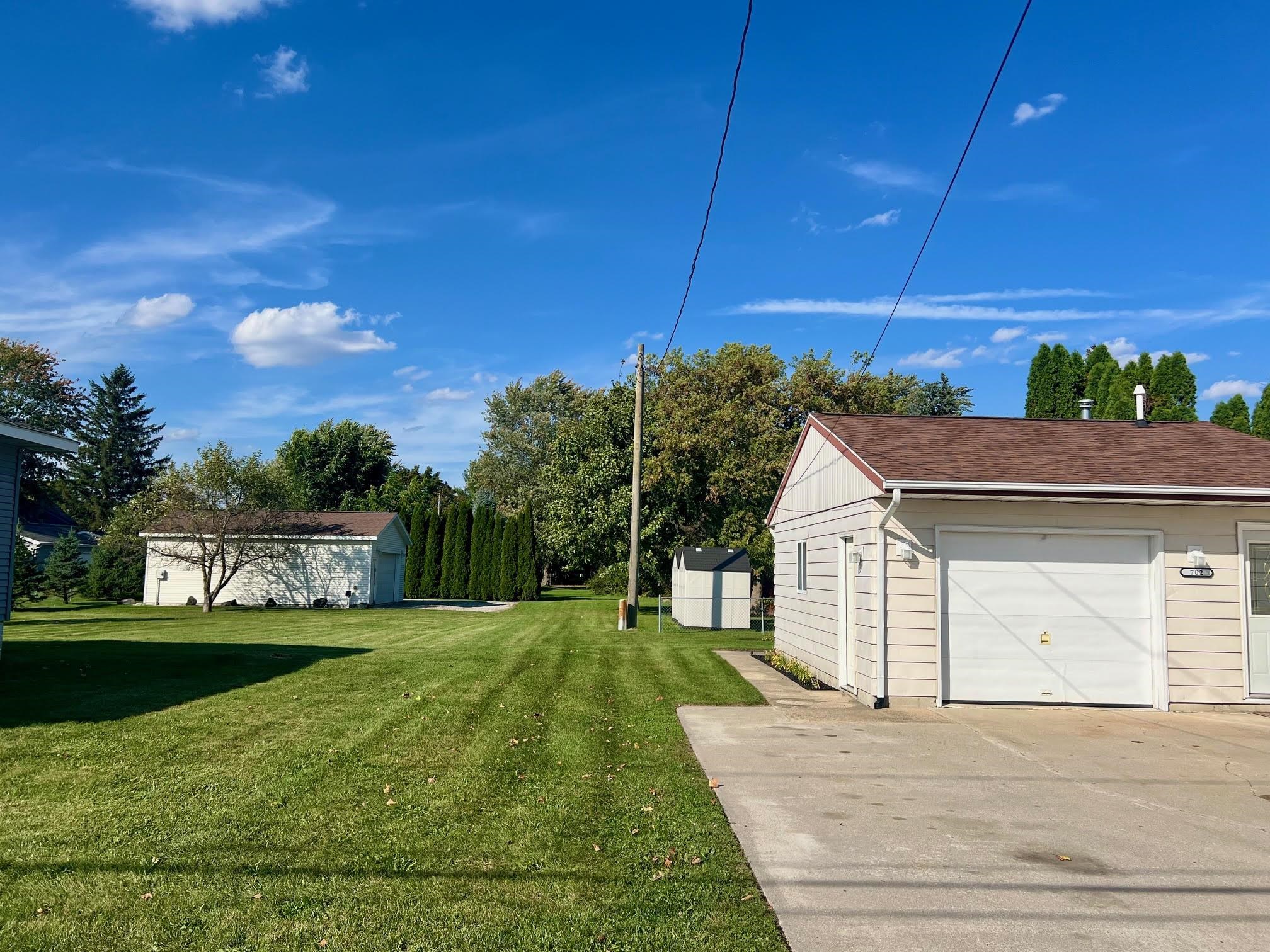 702 West 5th Street Pinconning, MI 48650 - Photo 4 of 36 Gallery Image 4