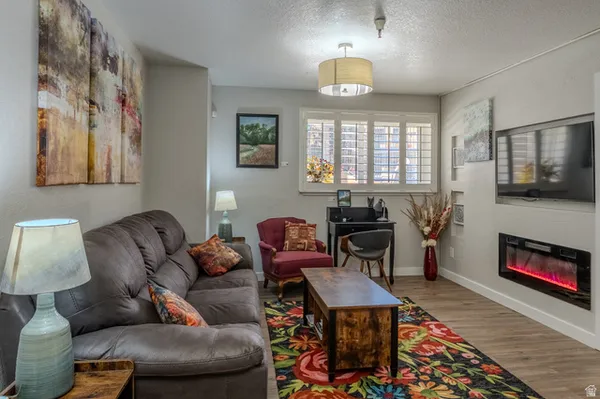 $349,000 | 1940 Prospector Avenue, Unit 120, Park City, UT 84060