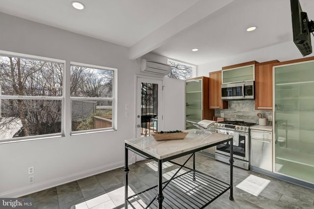 $962,000 | 8 Bryant Street Northwest, Washington, DC 20001