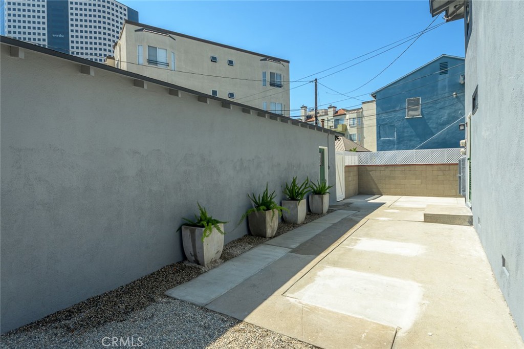 3812 West Heffron Drive, Unit C Burbank, CA 91505 - Photo 10 of 15