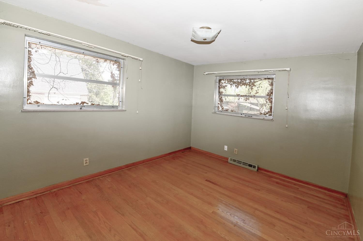 9736 Winton Road Cincinnati, OH 45231 - Photo 18 of 28 Gallery Image 18