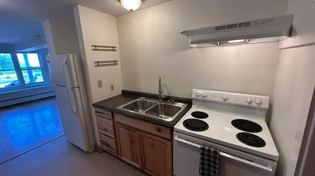 $1,390,000 | 192 Northport Avenue, Belfast, ME 04915