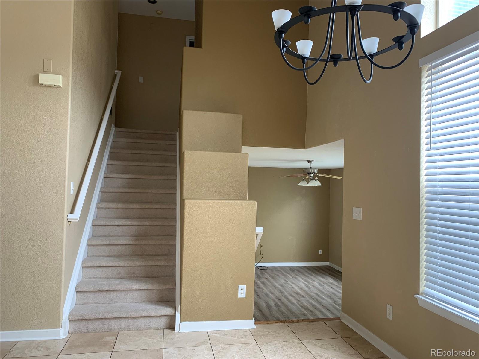 10622 Cherrybrook Circle Highlands Ranch, CO 80126 - Photo 7 of 25
