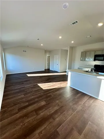 $303,870 | 37695 West 207th Street, Edgerton, KS 66021