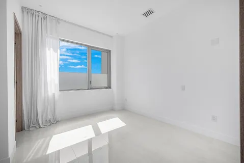 $2,500,000 | 246 Northeast 6th Avenue, Unit PH, Delray Beach, FL 33483