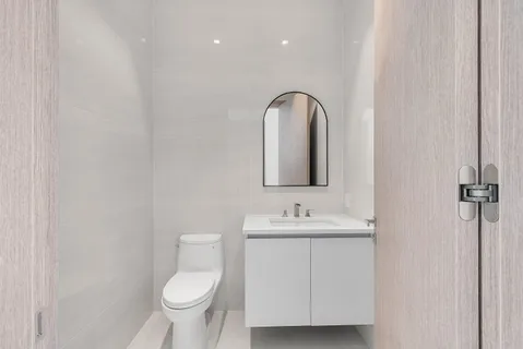 $2,500,000 | 246 Northeast 6th Avenue, Unit PH, Delray Beach, FL 33483